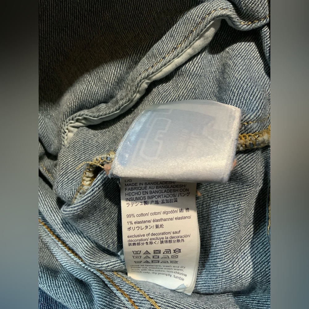 Tommy Hilfiger Vintage Women's Blue Denim Jacket, Classic Trucker Styling Size L - Picture 4 of 4